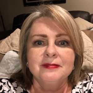 Meet your Posher, Michele